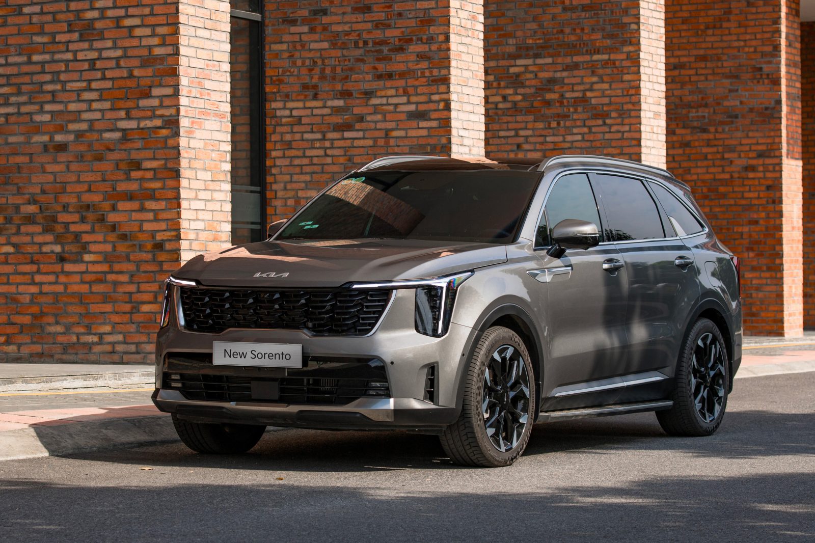 kia sorento 2025 hires 5 1 1 Tháng 12, Kia ưu đãi cao nhất trong năm lên đến 90 triệu đồng chào đón Giáng sinh và Năm mới